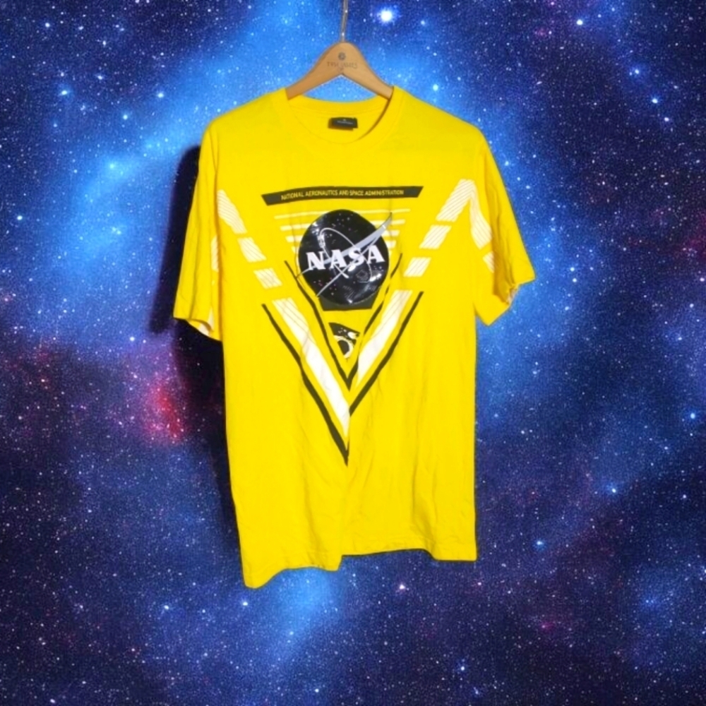 NASA Plastic Planet XL Yellow  Men's T-Shirt